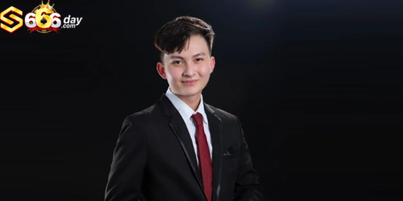 CEO Phạm Văn Nam